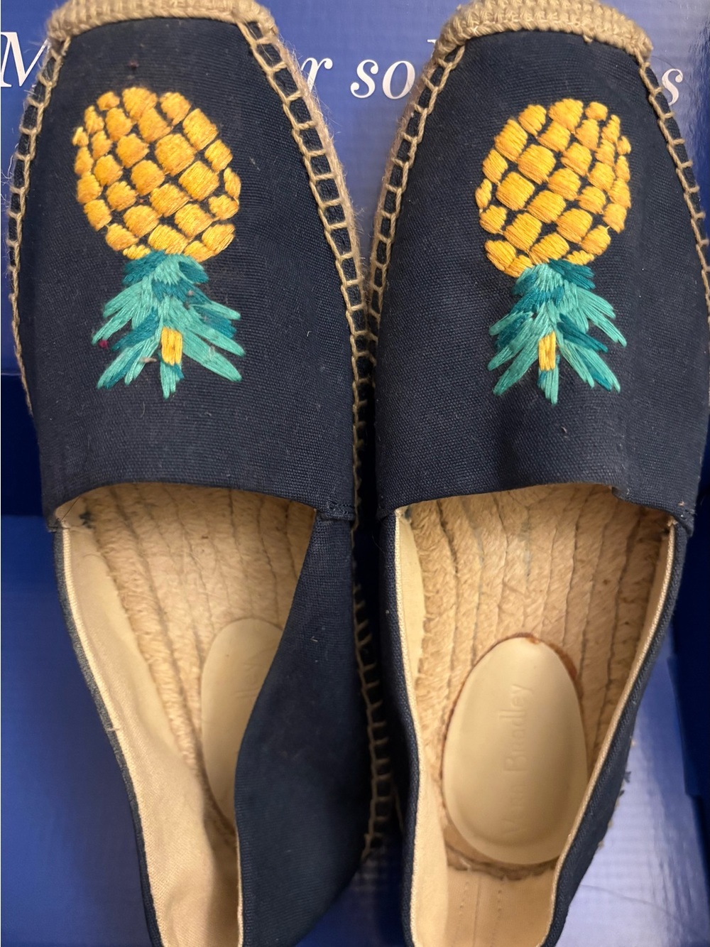 Vera Bradley Navy Espadrilles with Yellow Pineapple Embroidery size 7